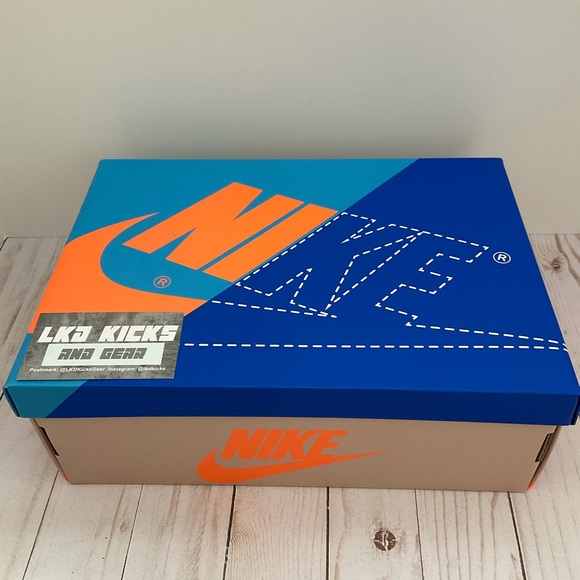 Air Jordan  1 Retro High OG Prototype - Picture 6 of 8